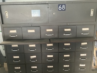 Vintage metalen kast